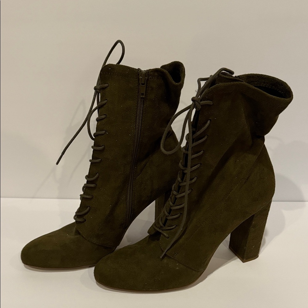 Steve Madden Khaki Lace-Up Boots